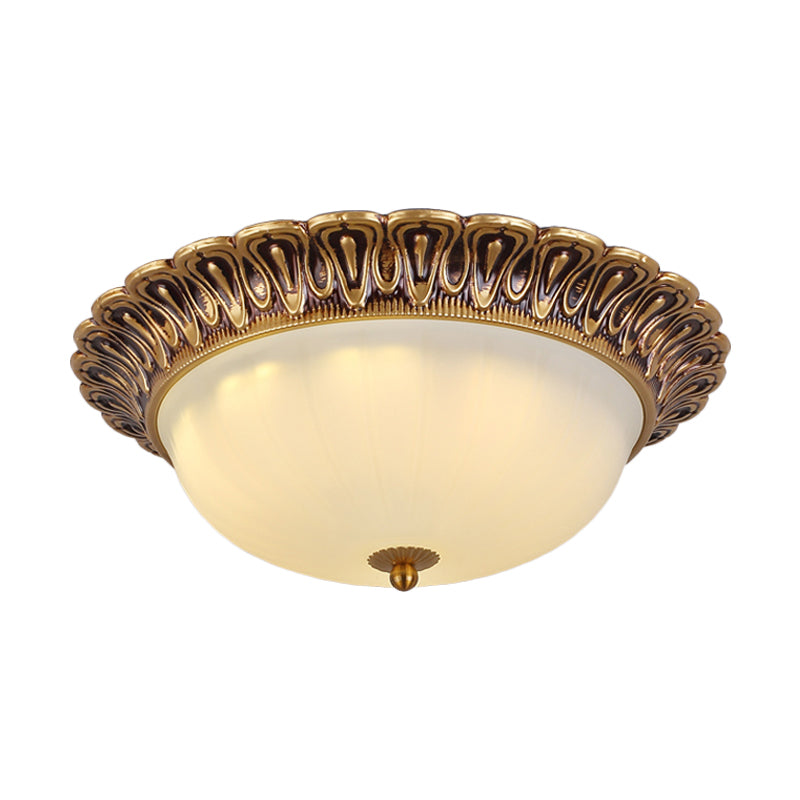 Halfbolvormige melkglazen plafondverlichting Vintage 16"/19,5" brede 3-lichts slaapkamer inbouwlamp in messing