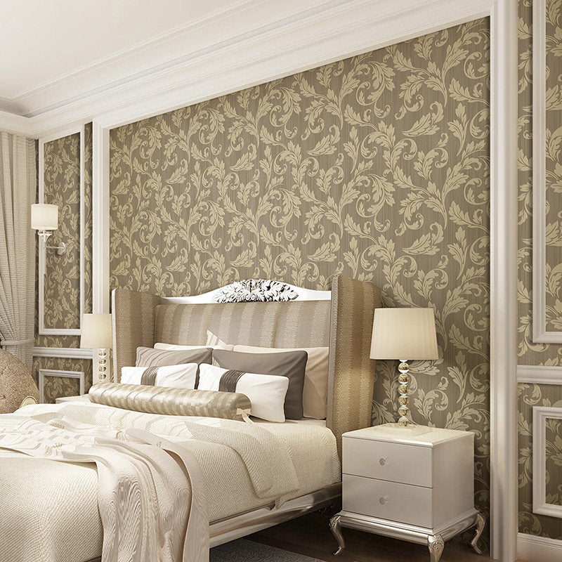 Swirling Leaf Print Wallpaper in Pewter Countryside Wall Art for Bedroom Decoration