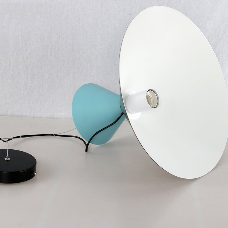 Doppelkegeldecke Anhänger Leichtes nordisches Metall 1 hellgrün und rosa/blau und schwarz/braun und gelb hängendes Licht