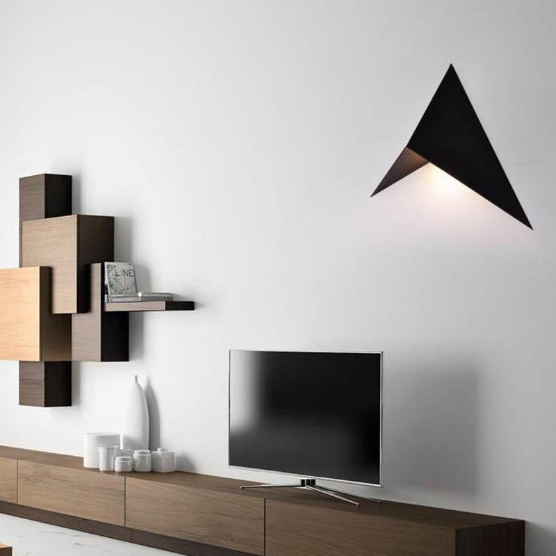 Polygon Mur Sconce Light Style Contemporary Metal LED Black / White White Wall Lampe pour le salon, éclairage chaud / blanc