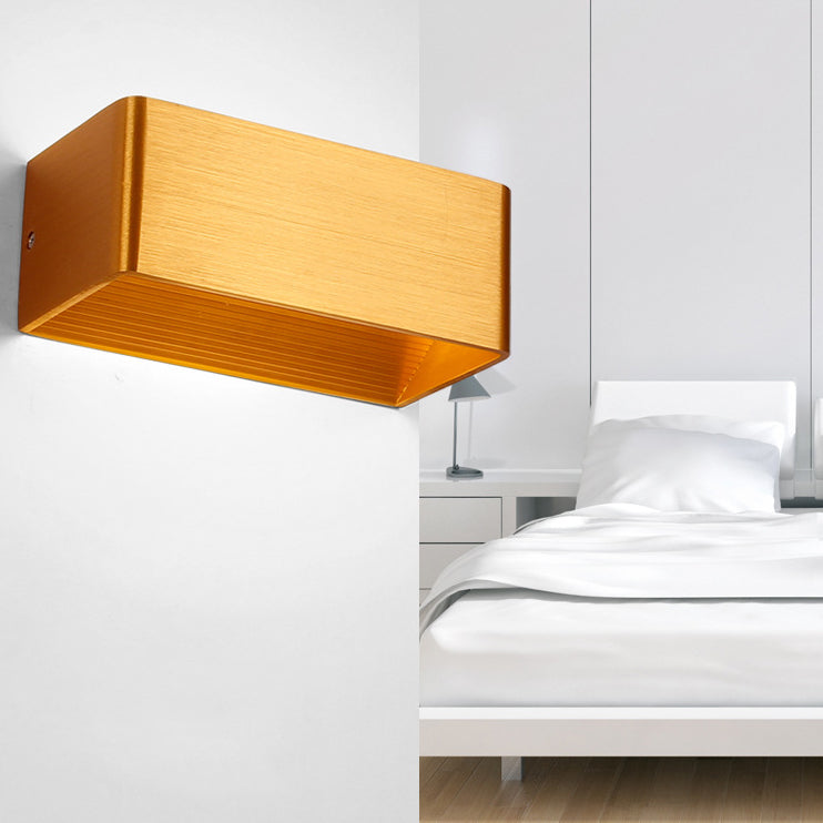 Modernistische rechthoekige metalen wand gemonteerd lamp 8 "/12" brede LED op en neer verlichting in goud/zwart/wit, wit/warme verlichting