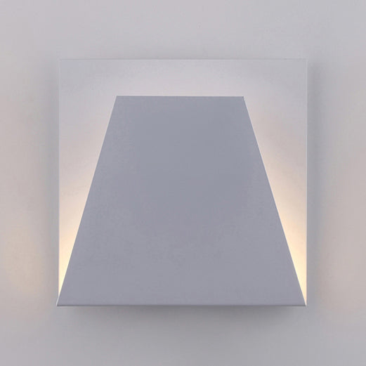 Geometric Metal Wall Lamp Simplistic Style LED White Wall Light Sconce in Warm/White Lighting for Bedroom