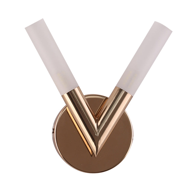 2 Lichter Schlafzimmer Leuchte Licht mit V-förmiger weißer Glasschatten moderne goldene LED-Wandhalterung Licht