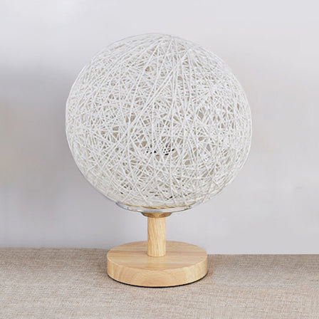Lampada da tavolo intrecciata a mano rattan Contemporary 6 "/7" W 1 Lulb Light/Red Table Light con ombra globale e base in legno