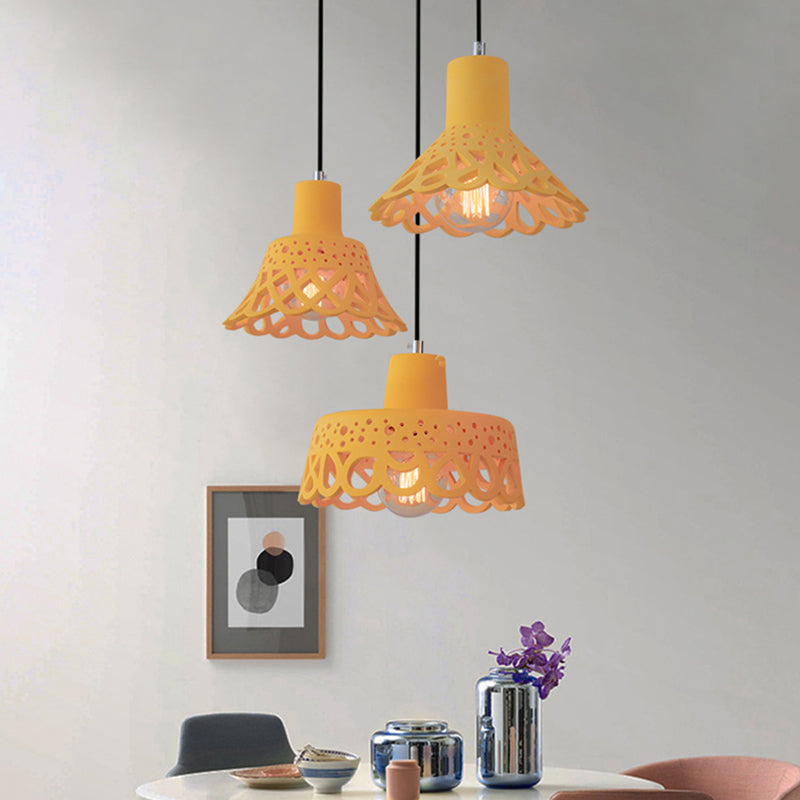 Iluminación colgante grabada en hormigón de estilo nórdico 1 luz colgante de gris claro/blanco/amarillo con tono geométrico/campana/acampanado