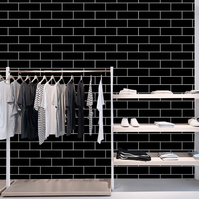 Geometric Net Patterned Wallpaper Modern Smooth Surface Wall Decor in White on Black