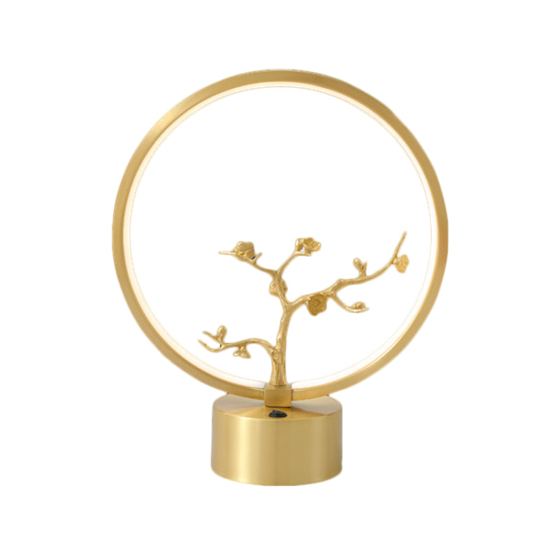 Metallic Ring Night Light Simplicity LED Table Gold Table Lighting avec décoration intérieure d'arbre