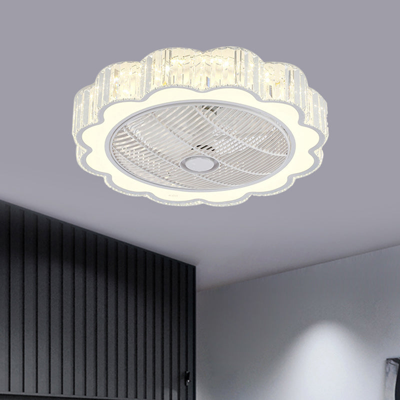 Weiße Blumen-Halbblush-Mount Moderne Kristallschatten-Schlafzimmer Deckenventilator Licht, 24,5 "Breite