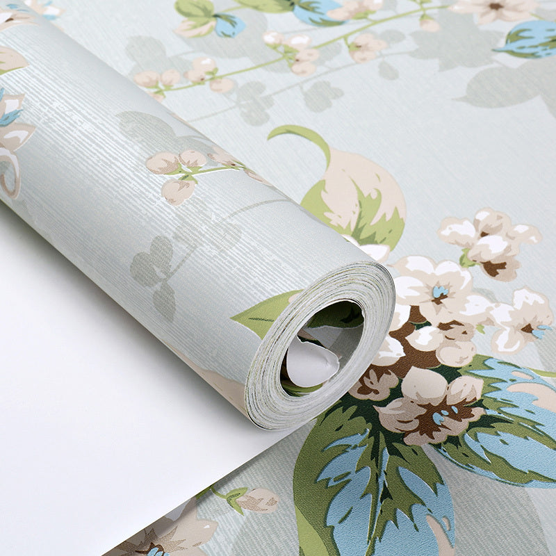 Floweret Wallpaper Roll Countryside Paper Made Wall Decor in Green and White for Bedroom