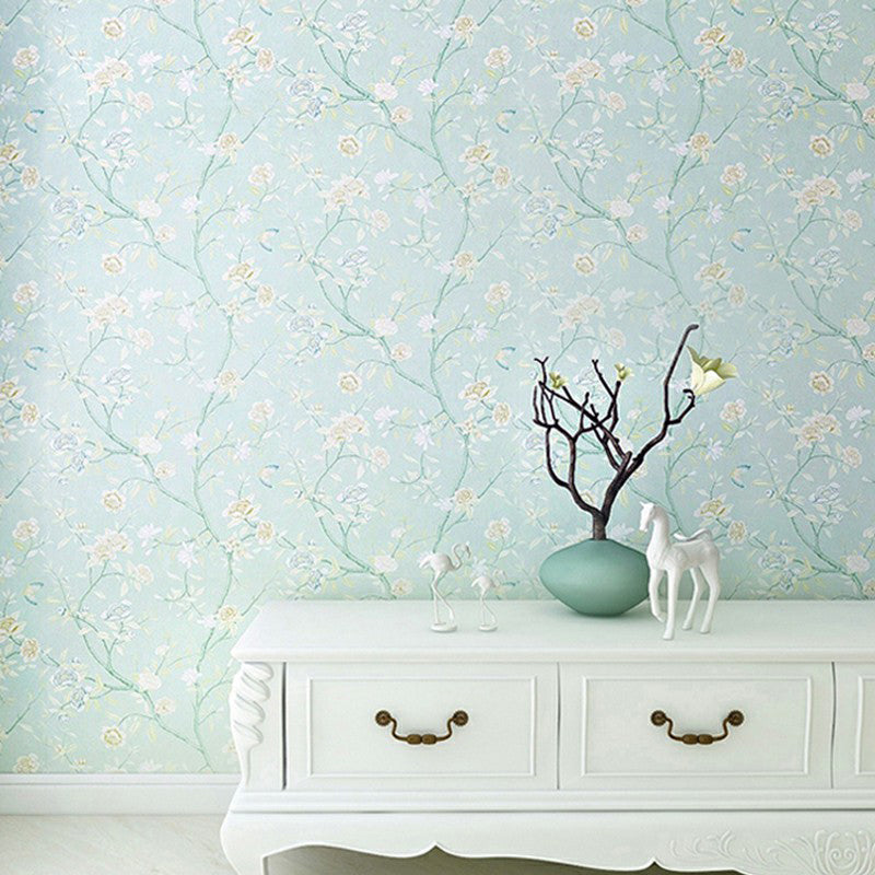 Sky Blue Rustic Wallpaper Roll 63.3-sq ft Blooming Flower Tress Wall Art for Bedroom