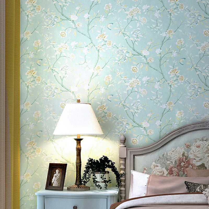Sky Blue Rustic Wallpaper Roll 63.3-sq ft Blooming Flower Tress Wall Art for Bedroom