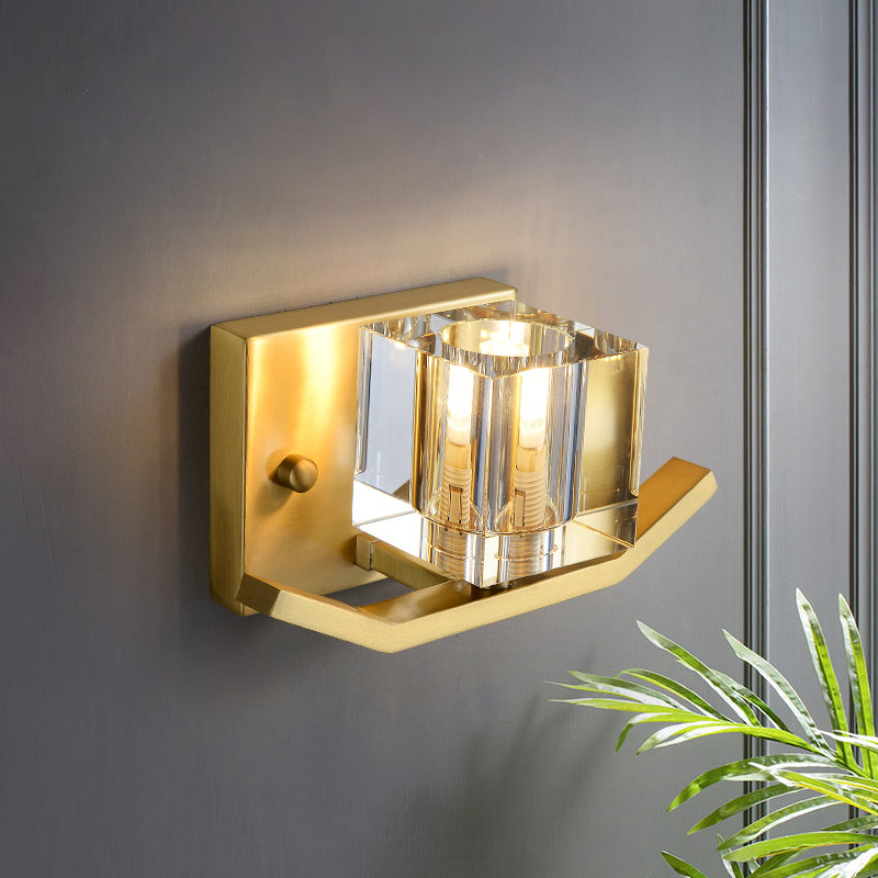 1-Bulb Parlor Wall Mount Light Modern Gold Wall Lighting Fixture with Cubic Clear Crystal Shade
