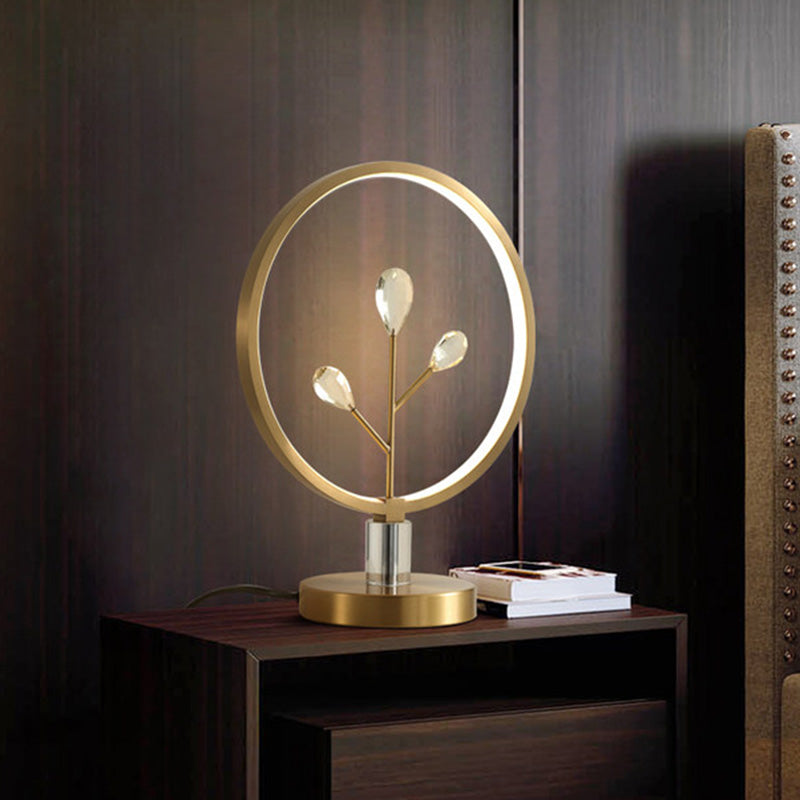 Lámpara nocturna de la rama de latón Lámpara de mesa de la noche del cristal posmoderna iluminación con aro