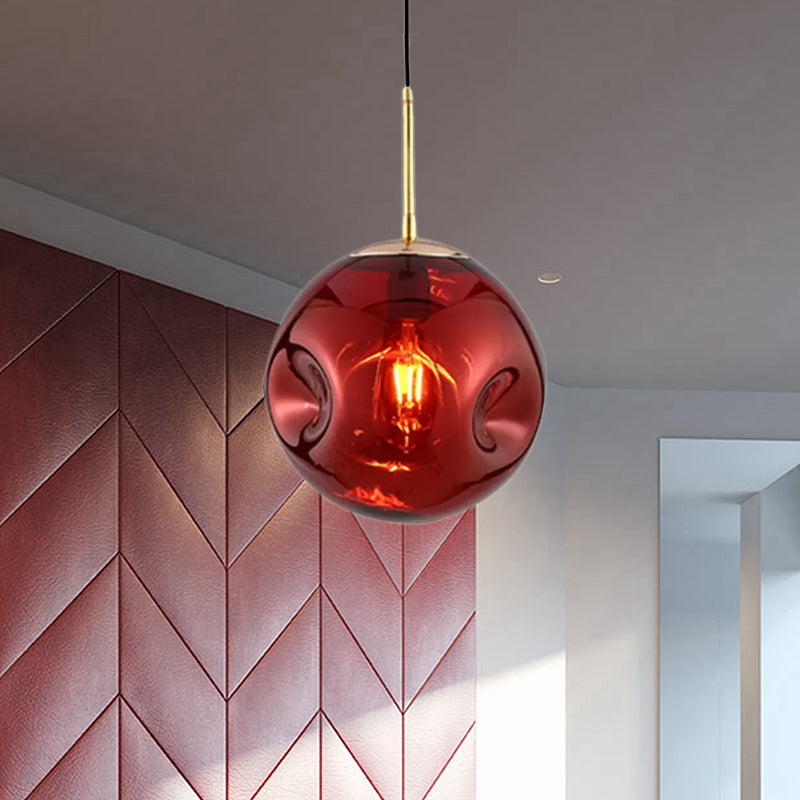 Estilo moderno 1 luz colgante de bombilla con tono de vidrio cóncavo plateado/rojo lámpara colgante global para restaurante