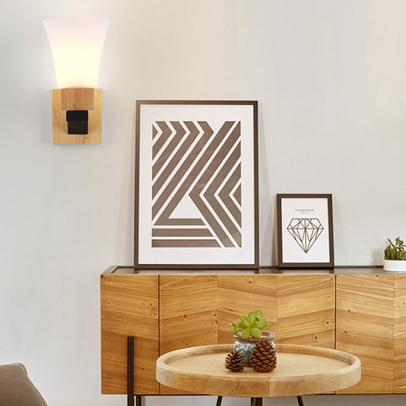 Moderna campana invertita da parete bianca con una testa a parete in vetro glassata per sala da pranzo camera da letto