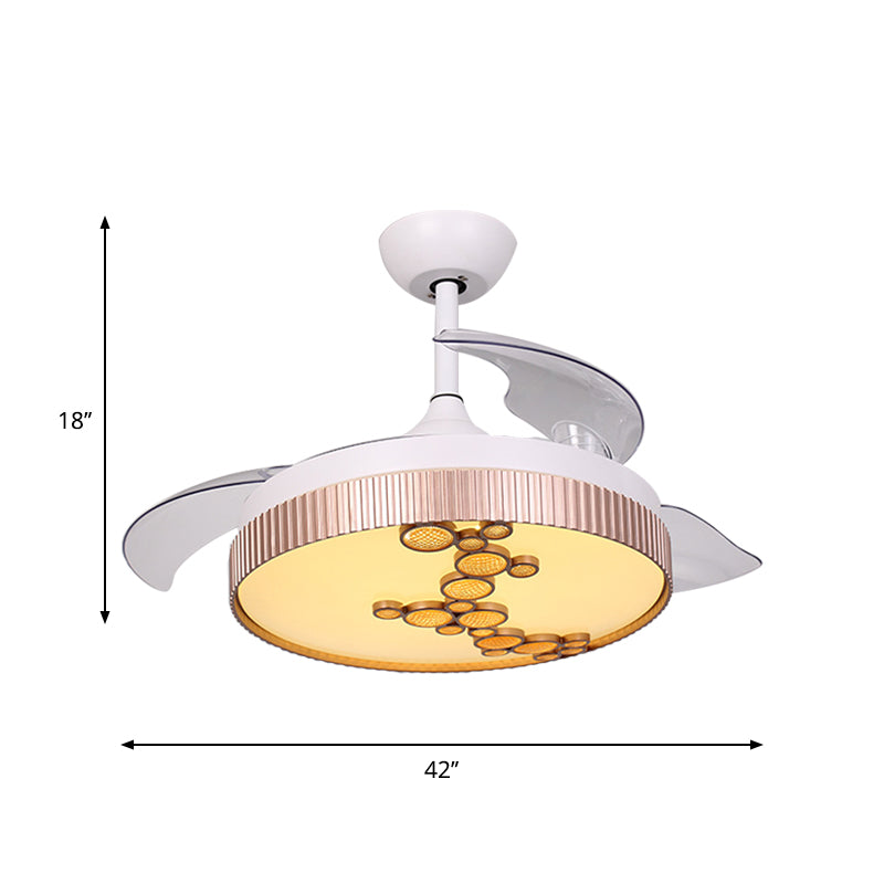 42 "Breedte Acryl Drum Semi Flush Mount Contemporary White 3 Blades LED -plafondventilator Licht met bellendecoratie