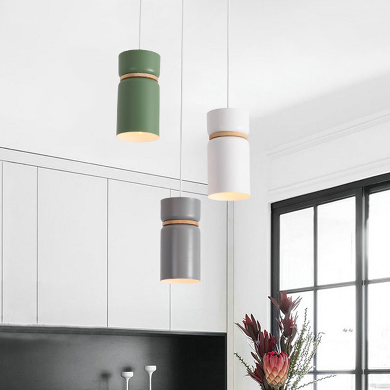 Macaron 3 Light Cluster Ciondolo a sospensione Metallic White-Grey-Green Tubo appeso alla fascia di legno