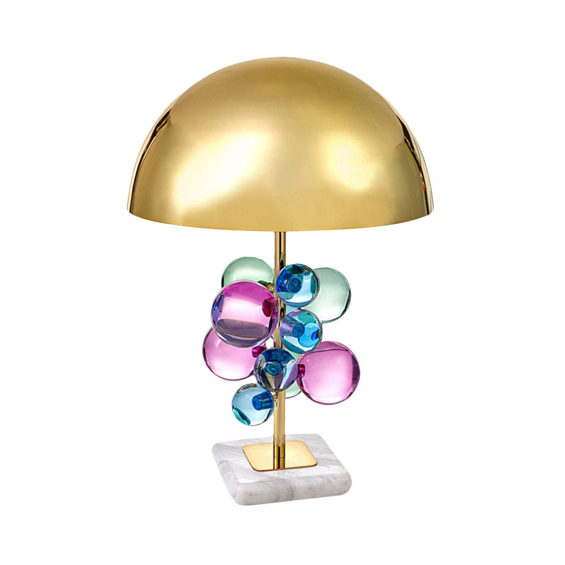 Lampada da tavolo a bolle di cristallo colorato Mid Century Creative a 1 luci a 1 luci con la cupola oro paralume