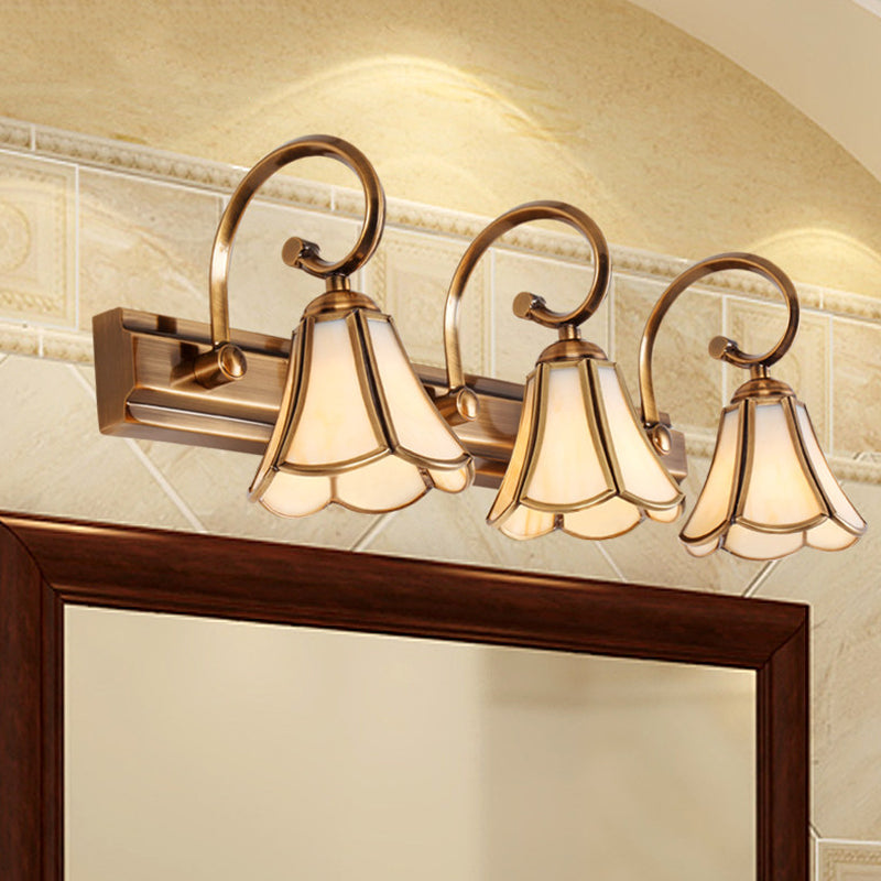 Milchglas überbackener Waschtischlampe Kolonialstil 1/2/3-Kopf-Badezimmer-Wandbeleuchtung in Gold