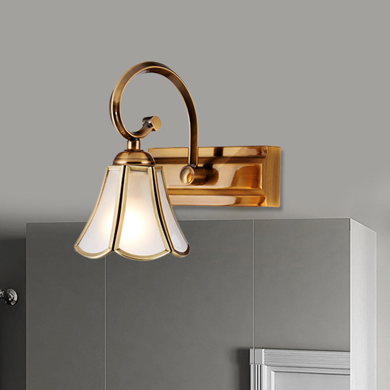 Milchglas überbackener Waschtischlampe Kolonialstil 1/2/3-Kopf-Badezimmer-Wandbeleuchtung in Gold