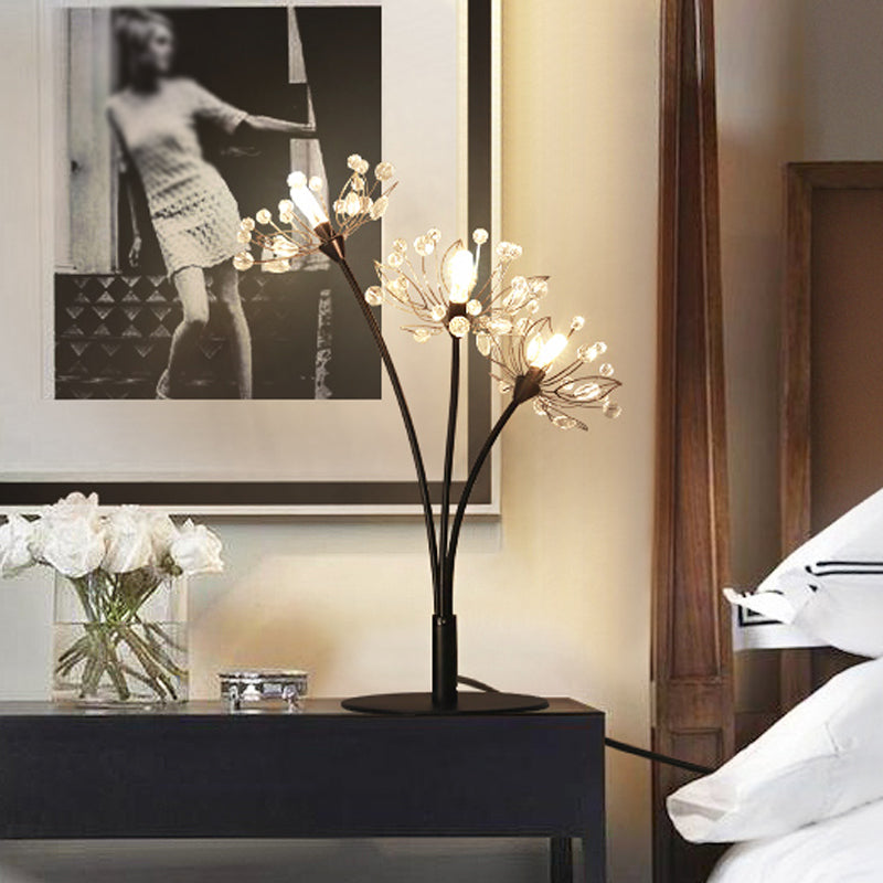 Lampada da scrivania a 3 teste contemporanea con tonalità di cristallo tagliata a mano luci comodini