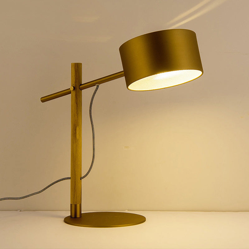 1 luz de tambor ligera Lámpara de mesa de madera Colonialismo de oro de aluminio Noche de aluminio con base para la cama