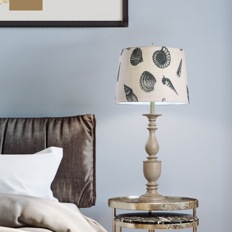 1 illuminazione notturna per la lampadina tradizionale lampada da comodino in resina con tonalità in tessuto conico in beige