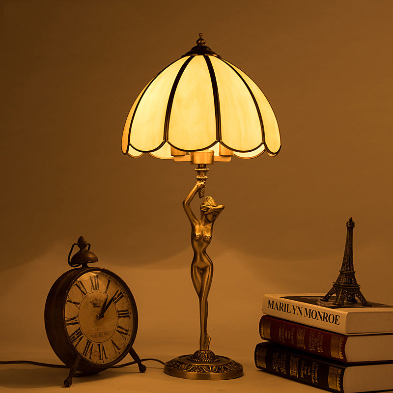 Mit überbrochener Schlafzimmer Nachtlampe Kolonialismus Beige Glas 2-Kopf-Goldtischbeleuchtung mit nackter Frau Basis