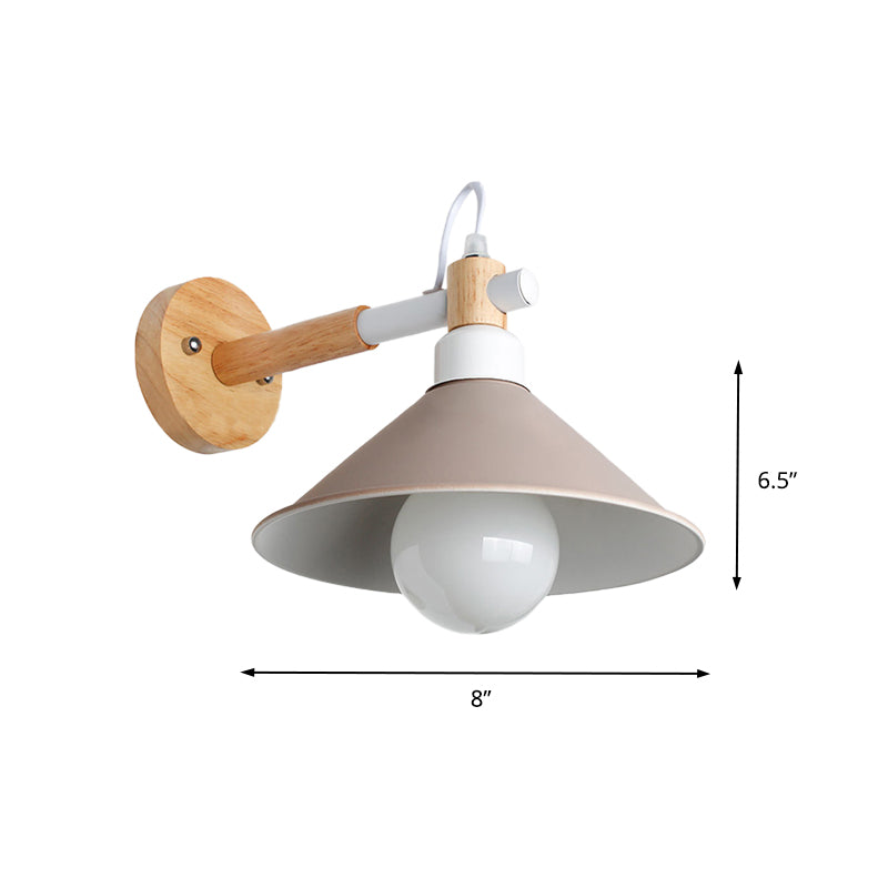 Éclairage mural en cône élégant nordique 1 lampe à applique métallique de tête avec joint en bois en noir / gris pour le couloir