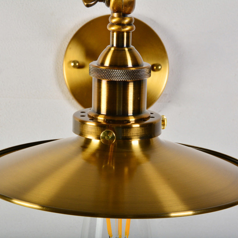Industriestil Schwung Armwandlampe mit ausgestattetem Farbton 1 leichte Metallwandmontage Licht in Messing