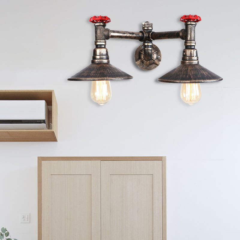 Verwitterte Bronze 2 Lampen Wandmontage Leichtes Steampunk schmiedeeiseisernen Schatten Wandleuchte mit rotem Ventil