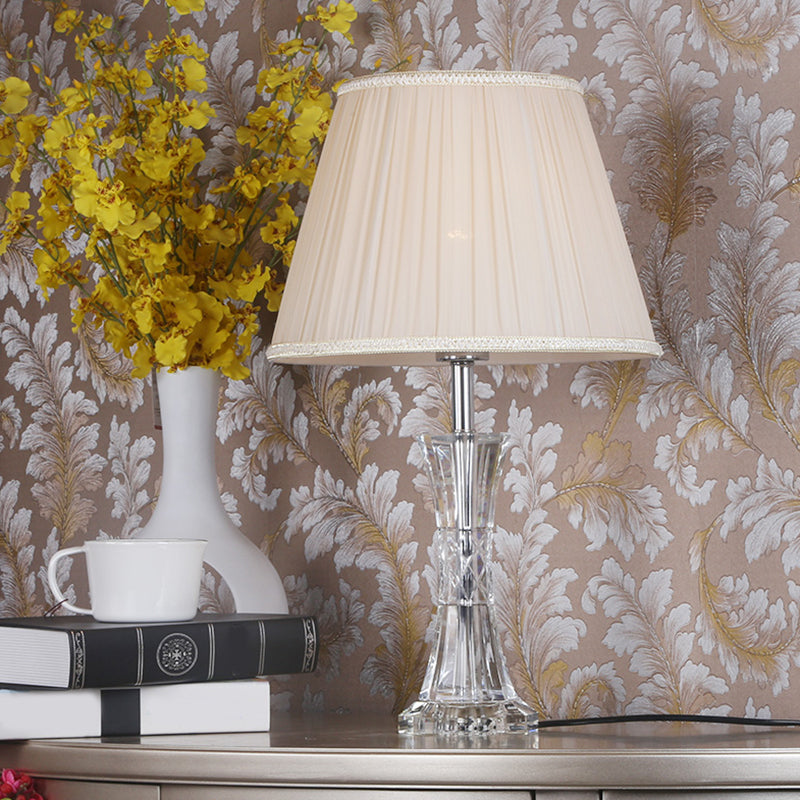 Tableau de tissu à lampe à lampe plissée Conte