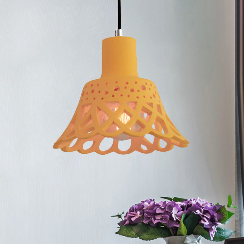 Iluminación colgante grabada en hormigón de estilo nórdico 1 luz colgante de gris claro/blanco/amarillo con tono geométrico/campana/acampanado