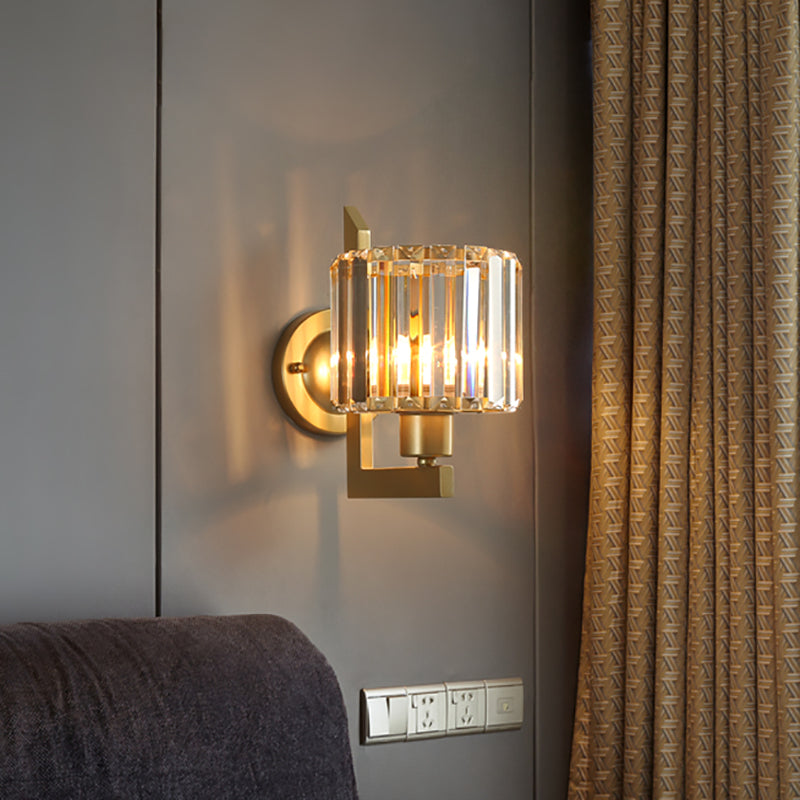 Klare Kristalltrommelwandleuchte zeitgenössische Schwarz/Gold 1 Lichtwandlampe mit Metallarm für Schlafzimmer