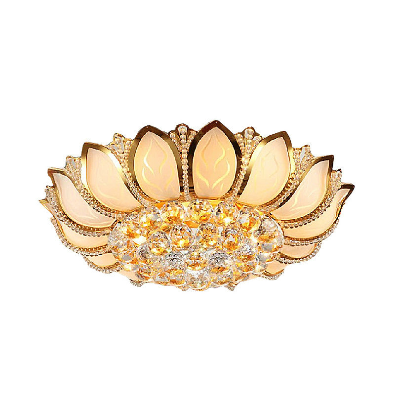Vintage Blütenblatt-Deckenleuchte, Milchglas-Mehrlicht-Deckenleuchte mit klarer Kristallkugel-Deko in Gold, 18"/19,5" B