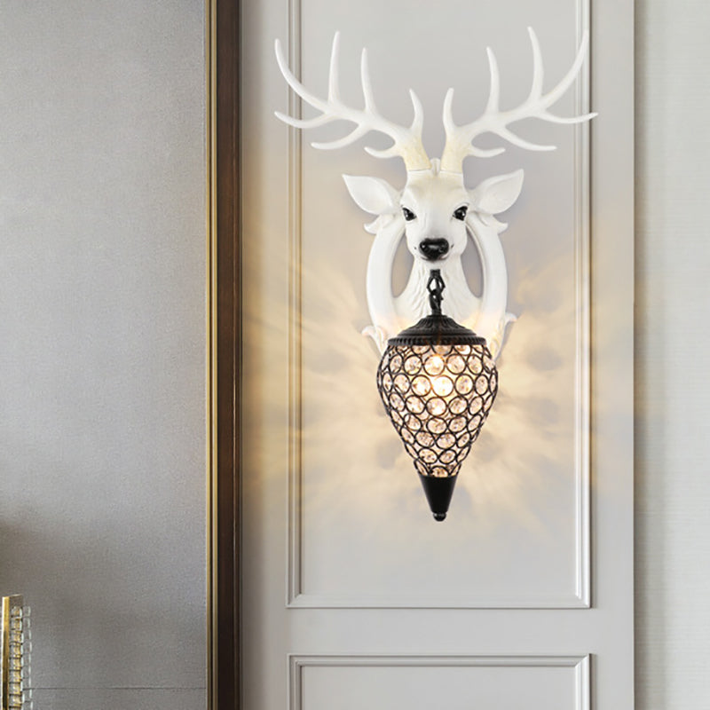 Brown/White Elk Wall Light Lodge Resin 1 Light Wall Light con tono de linterna de cristal para dormitorio