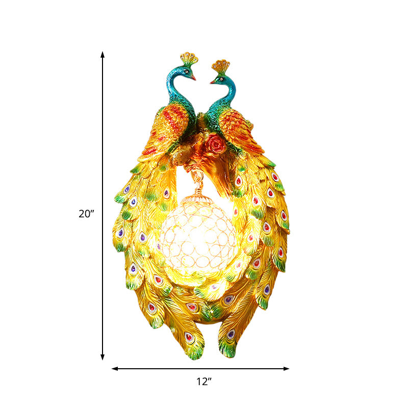 Application murale de paon jaune 1 lampe murale de résine de style country clair avec une nuance de cristal dôme pour la chambre