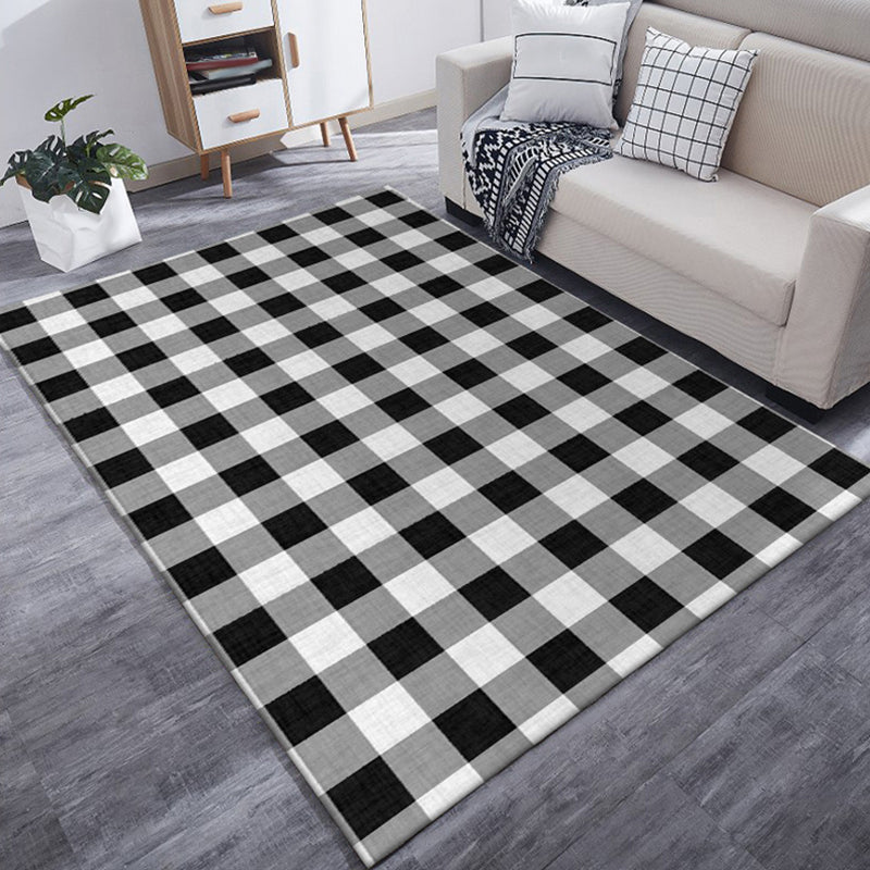 Black and White Bedroom Rug Modern Check Pattern Area Rug Polyester Washable Stain-Resistant Carpet