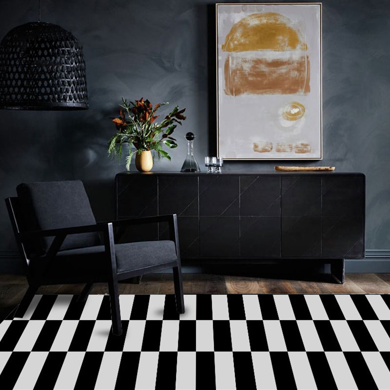 Contemporary Checked Pattern Rug Black and White Polyester Rug Machine Washable Non-Slip Area Rug for Bedroom
