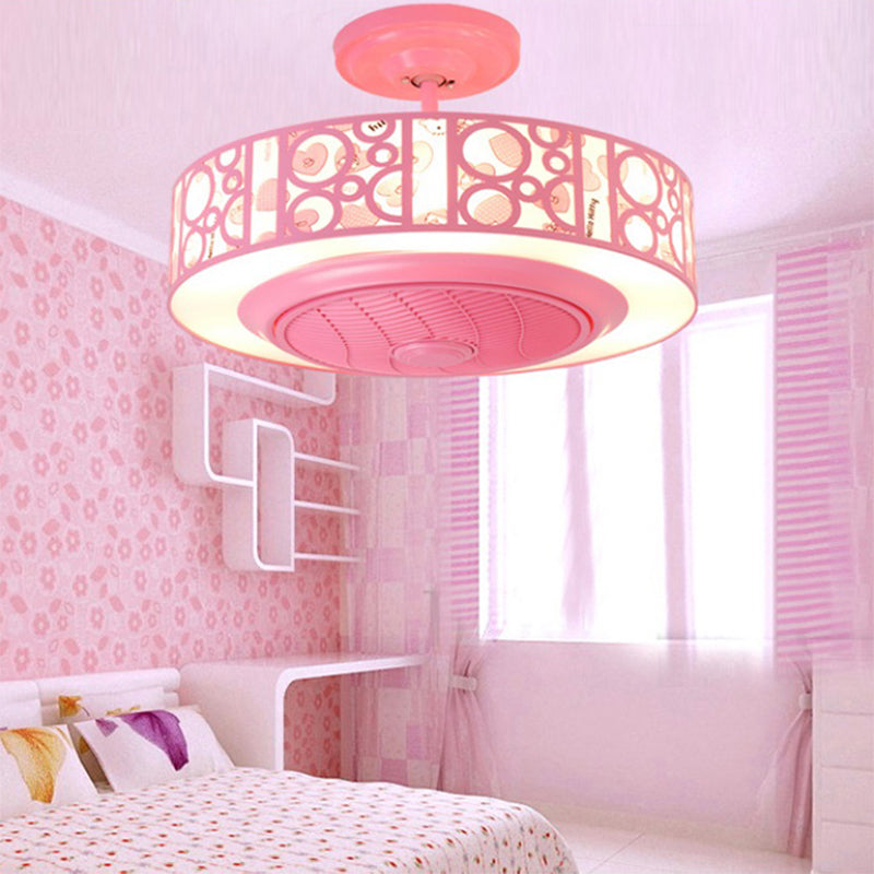 Drum Metal Fan Light Kids LED Pink / Blue 3 Blades Semi Flush Mount Lighting for Nursery, 23,5 "de long