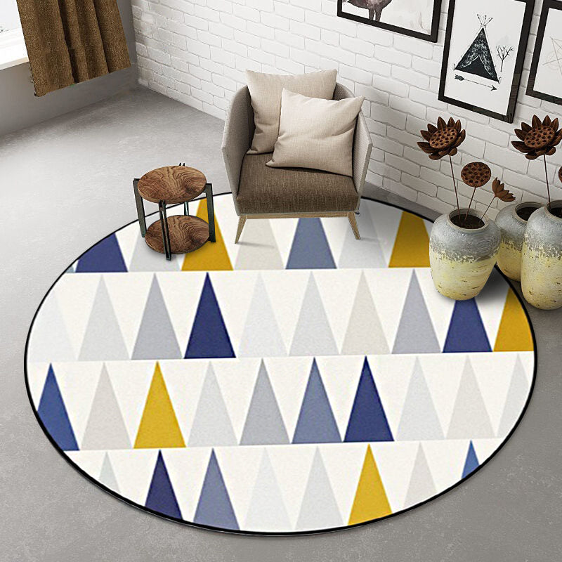 Ivory Bedroom Rug Modern Geometric Triangle Pattern Area Rug Polyester Anti-Slip Backing Carpet