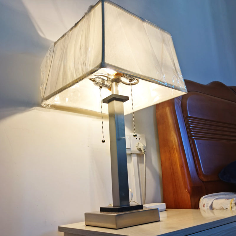 Chrome Single Bulb Table Light Vintage Tissage Cube Cage Cage Lampe de lecture avec chaîne de traction