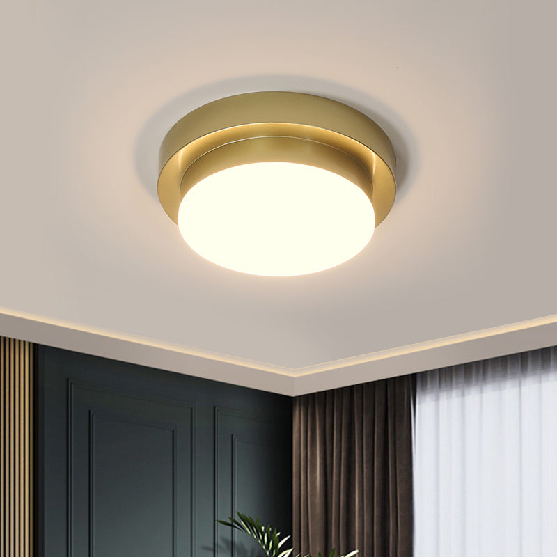 Triangle/Round/Square Flushmount Light Simplicity Metallic LED Corridor Flush Ceiling Light in Gold