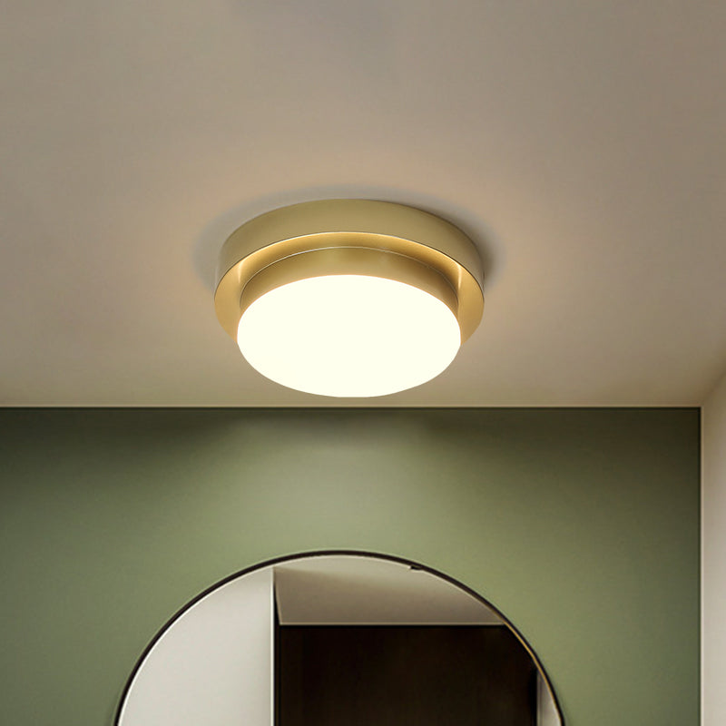 Triangle/Round/Square Flushmount Light Simplicity Metallic LED Corridor Flush Ceiling Light in Gold