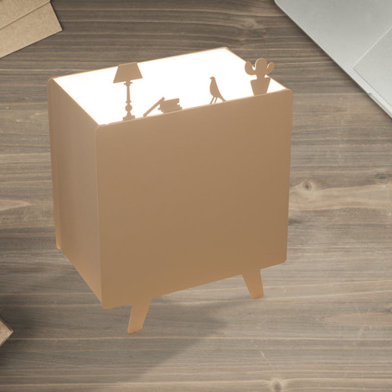 Luz de lectura metálica de lectura nórdica lámpara de mesa nocturna de 1 luces con talla de hierro