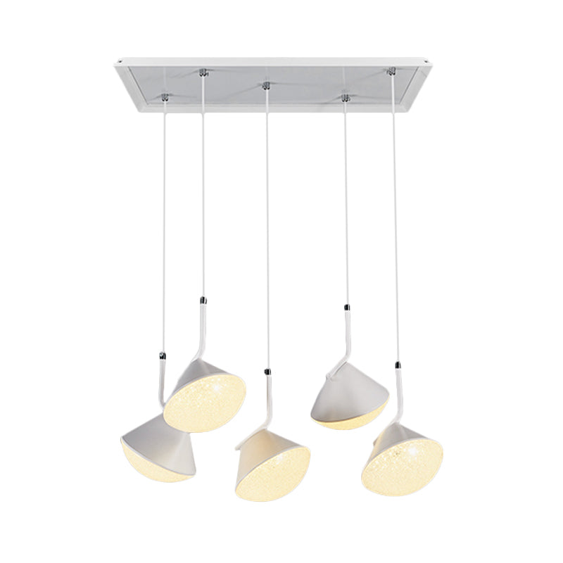 Lámpara de techo de cono blanco Metal 5 luces Luz de comedor Luz de comedor con difusor acrílico
