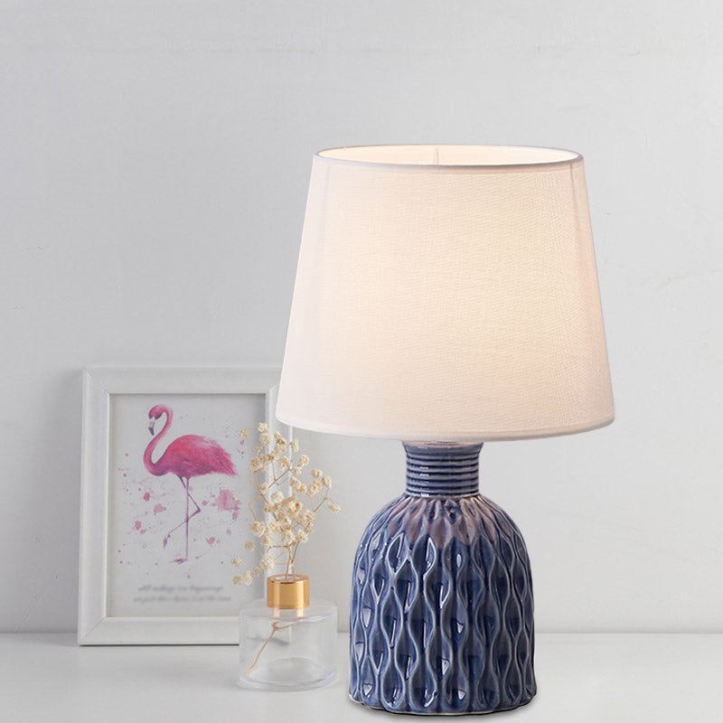Lampada da tavolo Cone in tessuto moderno, 1 lampadina, lampada da lettura rosa/verde limone/blu royal con base in ceramica