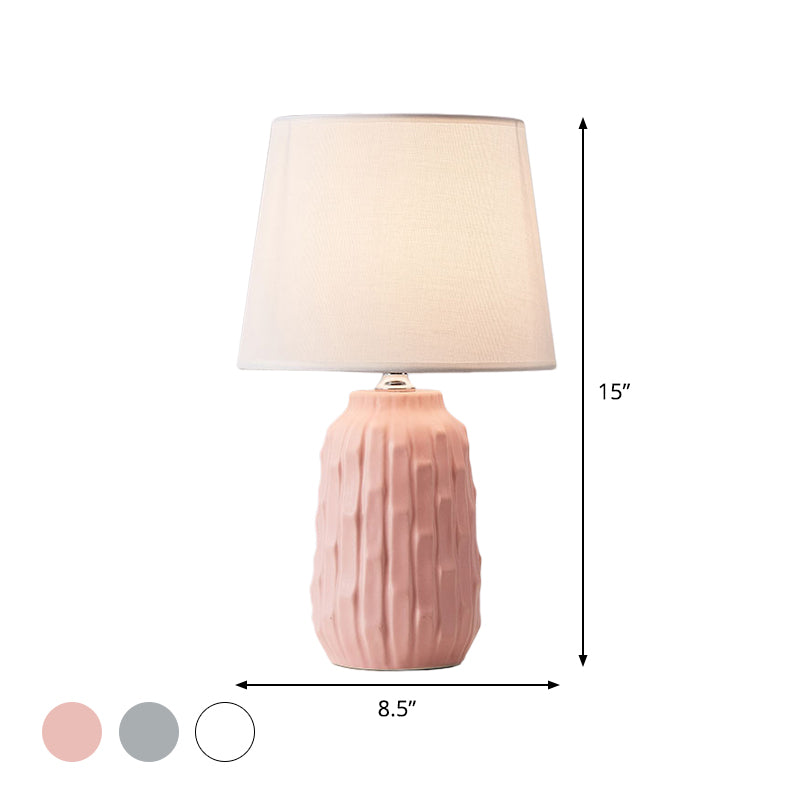 Tabla de mesa cónica modernista Lámpara de escritorio de dormitorio de 1 cabezal con base de cerámica de cilindro en blanco/rosa/azul