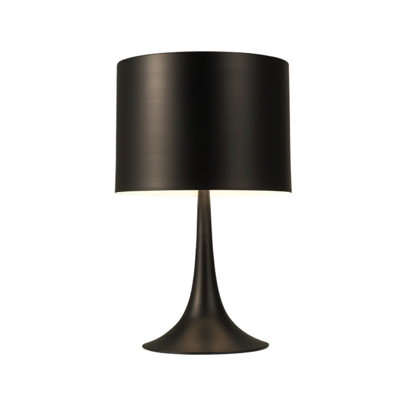 Schwarz/Weiß -Trommeltischlicht mit kurvenreicher Basis einfacher Stil 1 Lichtmetalltischlampe für Schlafzimmer, 10 "/12" Dia