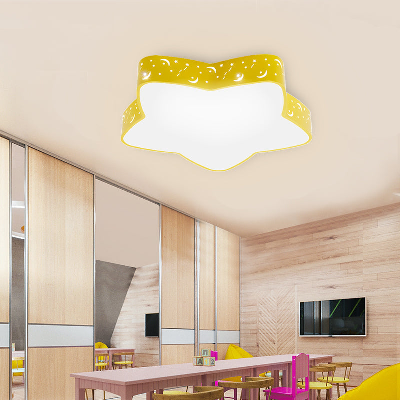 Luz de techo de color caramelo de estilo nórdico, luz de montaje empotrado de metal con estrella grabada para adolescentes